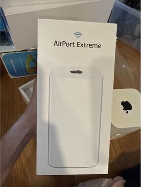 Apple AirPort Extreme Wireless Router Base Station